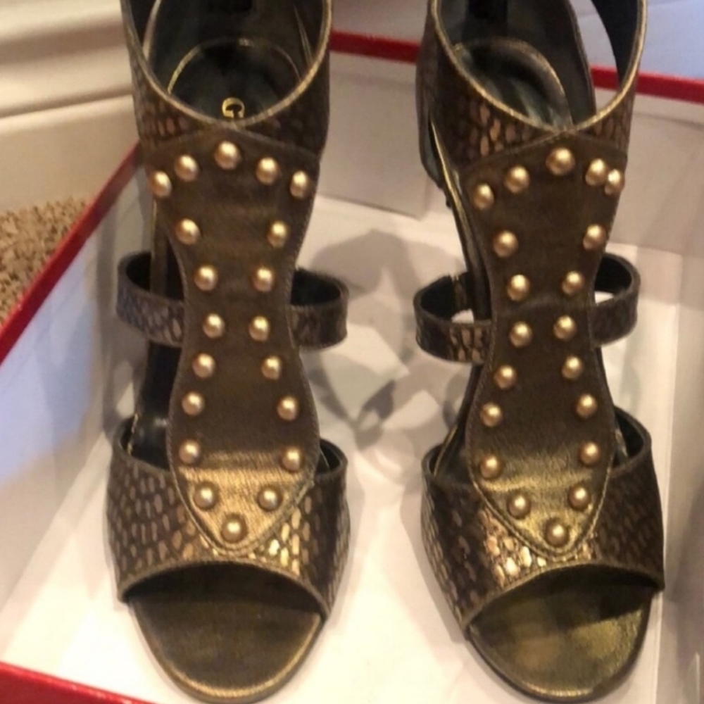 Guess Heels✨✨✨✨✨✨